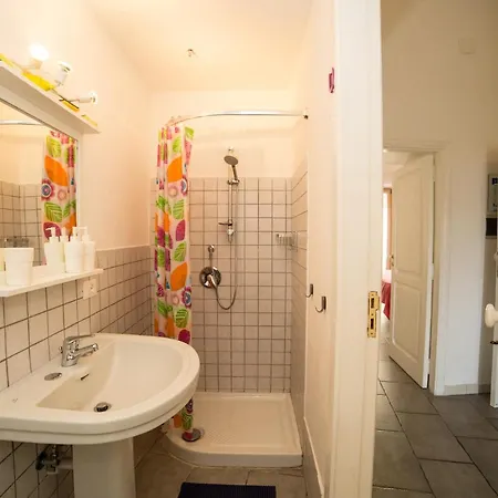 La Casetta Di Sopra Apartment